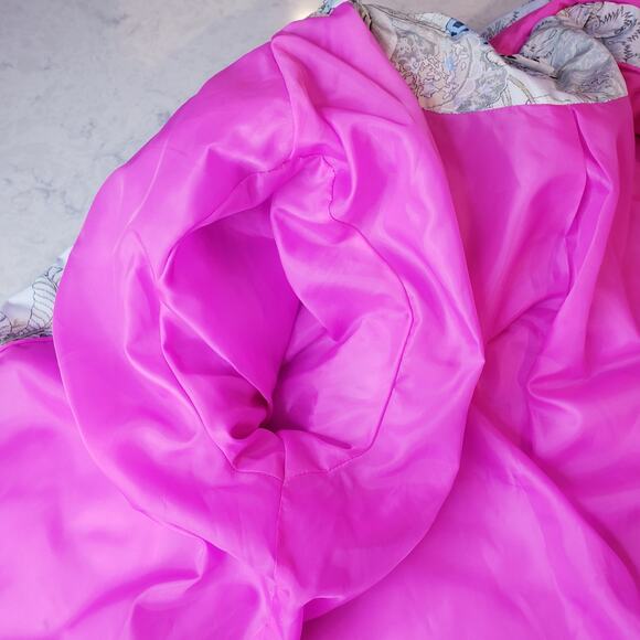 NIKKI JONES Montreal Floral Quilted Hooded Jacket Fully Lined Women's Size Small - Picture 10 of 16